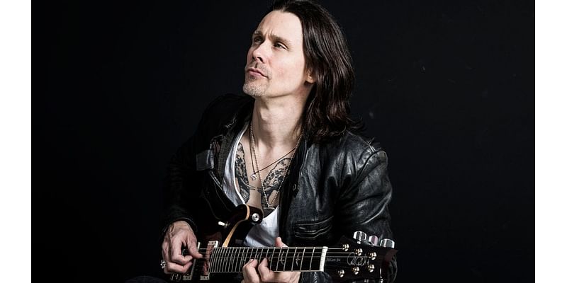 “I was totally floored!”: Myles Kennedy hails the “genius” of his touring buddy Devin Townsend