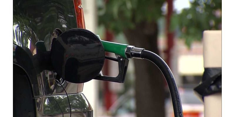 Gas prices predicted to drop under $3 before Thanksgiving