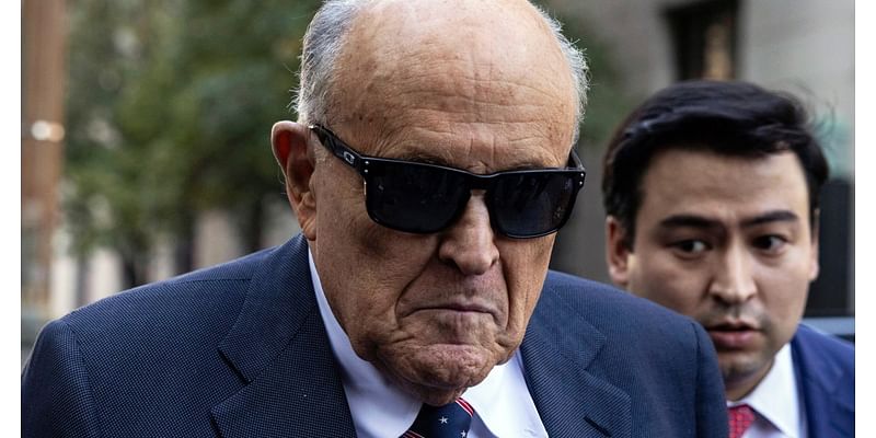 Judge threatens to hold Giuliani in contempt if he doesn't hand over assets to Freeman, Moss