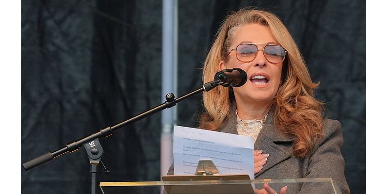 Tracy-Ann Oberman joins thousands of pro-Israel demonstrators chanting 'bring them home' as they mass Hyde Park to mark the anniversary of the October 7 attacks and demand the return of Hamas hostages