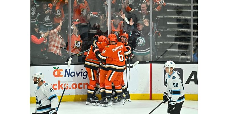 Ducks ride energy of thrilling home-opening win into Colorado