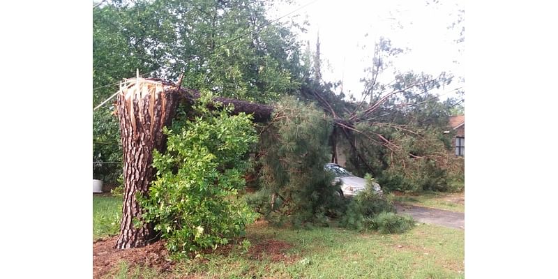 Powerline crews arrive for extended stay in Augusta