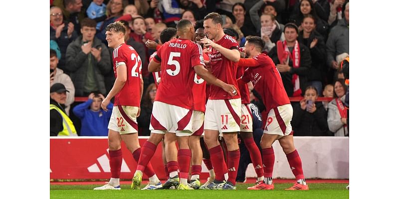 Nottingham Forest climb to third with emphatic win over 10-man West Ham