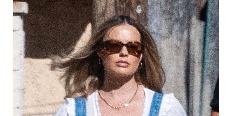 Margot Robbie is seen for the first time since giving birth