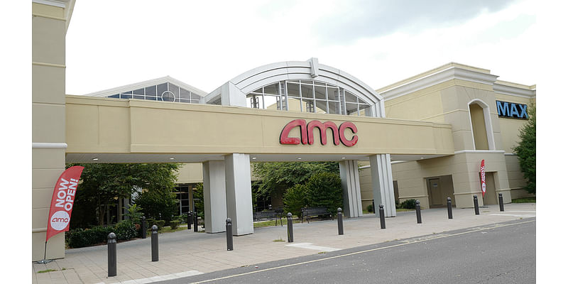 AMC Theatres Swings to Loss on Revenue Fall