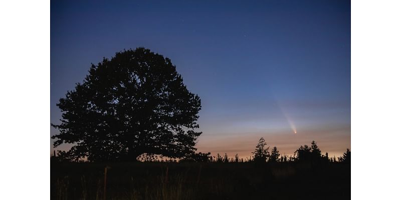 New comet in Oregon sky captured in dramatic photos