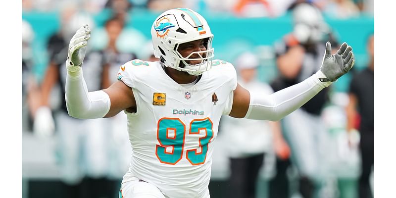 DT Calais Campbell Offers Warning to Dolphins Teammates After Raiders Win