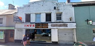 Dopey police take a month to discover cannabis factory four doors away from their own station despite the telltale fumes