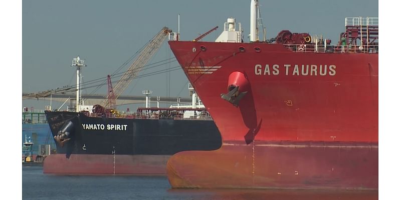 How ships navigate 250 pipelines that run through the Houston Ship Channel