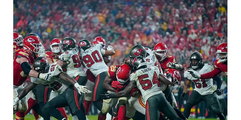 Decision to kick extra point costs Bucs in overtime loss to Chiefs