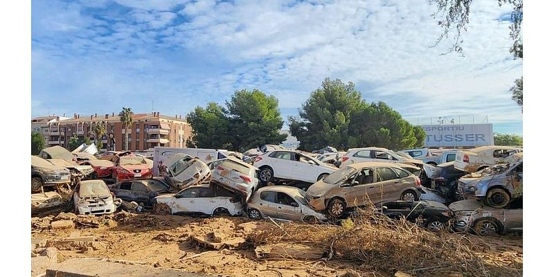 Devastating flash floods 'threw cars like toys'