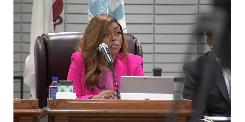 Dolton Mayor Tiffany Henyard announces reelection bid amid federal investigation, lawsuits