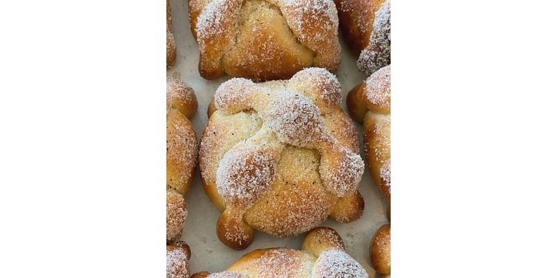 L.A.'s 15 Best Panaderías For Pan De Muerto During Dia De Los Muertos ~ L.A. TACO