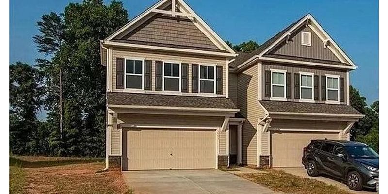 3 Bedroom Home in High Point - $2,200