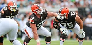 Browns injury: Another offensive lineman hurt, headed to locker room