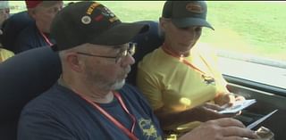 Honor Flight veterans receive ‘mail call’ during trip to Washington, DC