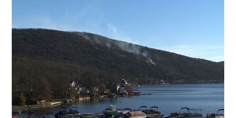 Community rallies as Jennings Creek wildfire rages on