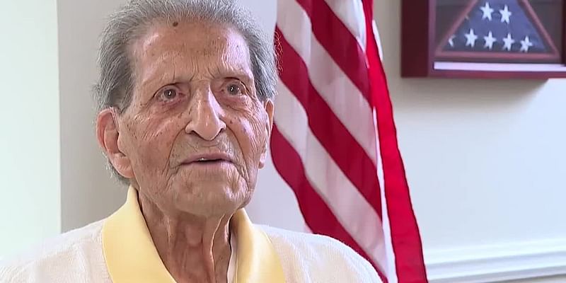 103-year-old World War II veteran shares memories of storming the beaches of Normandy in 1944