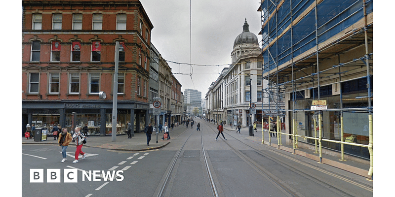 Teenager in critical condition after Nottingham stabbing