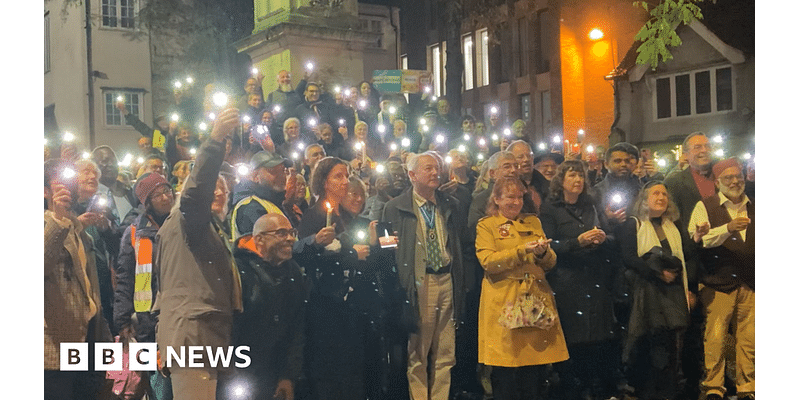 Oxford peace vigil calls for unity a year after 7 October attacks