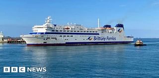 Government considers Guernsey-only ferry contract