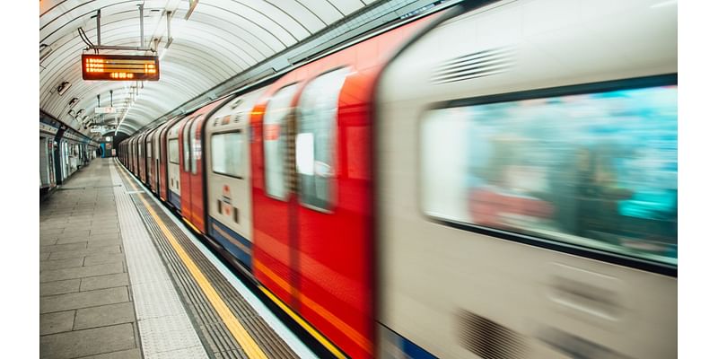 Commuters gobsmacked as HUGE US boyband spotted on London underground travelling to their own sold-out gig