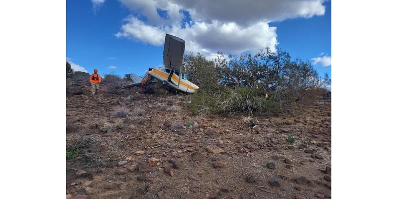 Small plane crash leaves 2 people with minor injuries in Yavapai County