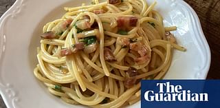 Rachel Roddy’s recipe for spaghetti alla carbonara like it’s 1979