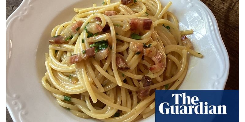 Rachel Roddy’s recipe for spaghetti alla carbonara like it’s 1979