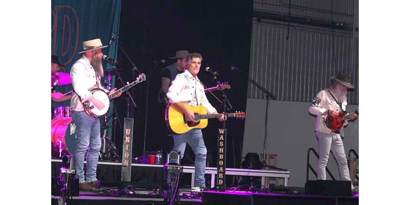 Lac La Biche musician Amri opens for The Washboard Union