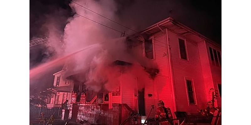 3 people displaced, 2 pets killed during morning fire on Murray Ave in Roanoke