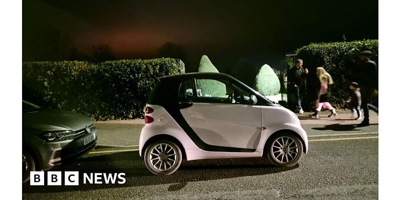 Maldon Bowls Club members blocked in by Smart car parking