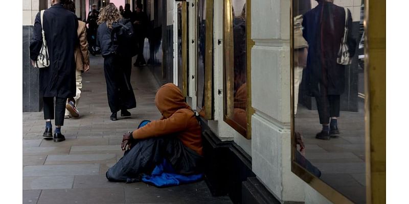 London councils given £2.7m to help rough sleepers