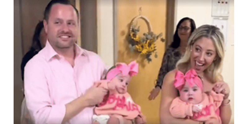 Babies ‘barely look like sisters,' their mom says … but they're identical twins!