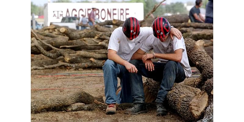 ‘One of Texas’ greatest tragedies’: It’s been 25 years since the Aggie Bonfire collapse – Houston Public Media