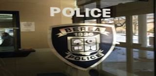 Rogue woman arrested after crash; police find suspected meth in cupholder: Berea police blotter