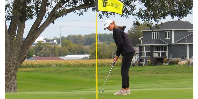 Mandan retains West Region girls golf title