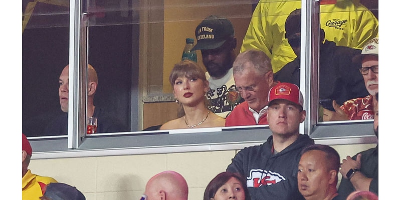 Taylor Swift given green light to buy Kansas City Chiefs stake in shock move - and would own boyfriend Travis Kelce