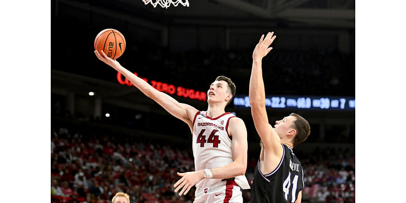 No. 16 Arkansas Beats Lipscomb 76–60 in Coach John Calipari’s Debut