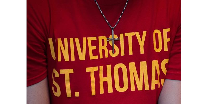 University of St. Thomas facing a 6