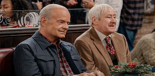 Frasier: Kelsey Grammer Activates The Waterworks In Season 2's Christmas Episode