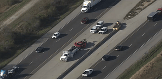 Vehicle wanted in Chicago homicide crashes on I-55 following police pursuit: ISP