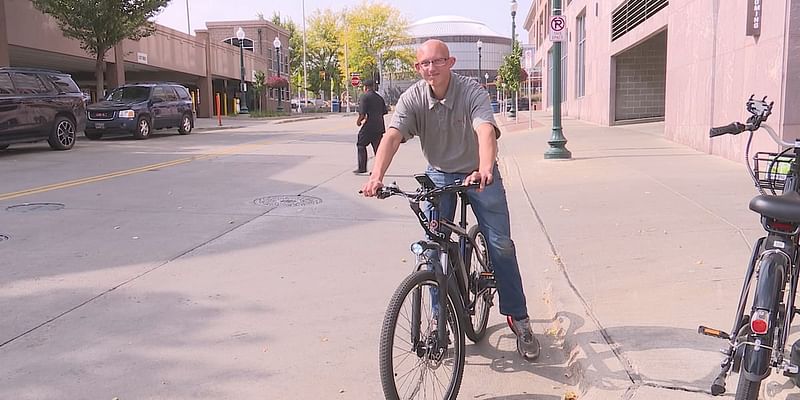 Co-workers buy new electric bike for Josiah’s employee