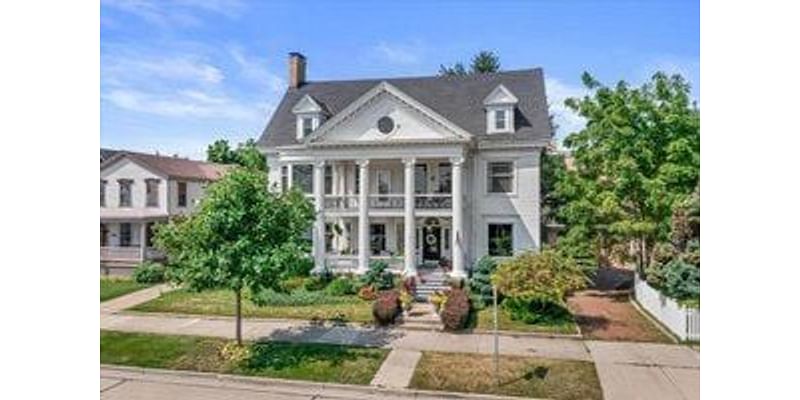 6 Bedroom Home in Racine - $819,000