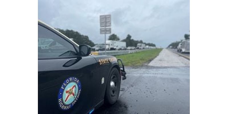 Single vehicle fatally crashes into pole in Pine Hills