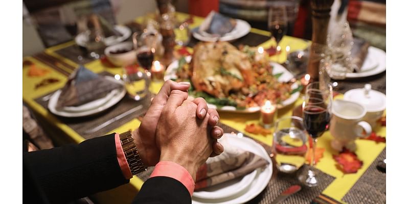 Families hosting Thanksgiving dinner feel financial burden from inflation