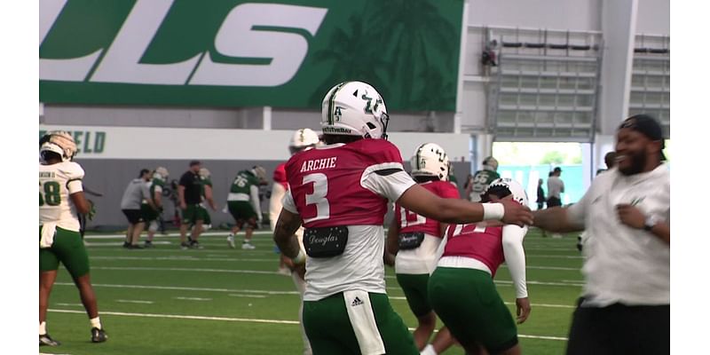 USF backup QB making the most of his time under center