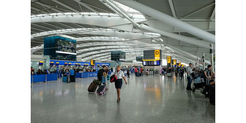 US-bound passengers stuck at London and European airports after ESTA visa system goes down