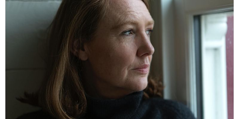 Paula Hawkins, who wrote bestselling 'The Girl on the Train,' will be at Southdale Public Library in Edina