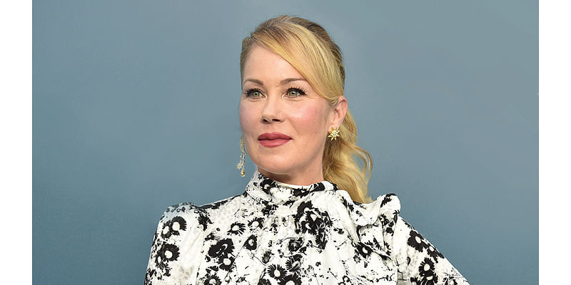 Christina Applegate Apologizes After Trump’s Win Sparks Fiery Tweets; She Told Off One Sexist Commenter: ‘I Will Ruin You. Don’t F— With a Disabled Woman’